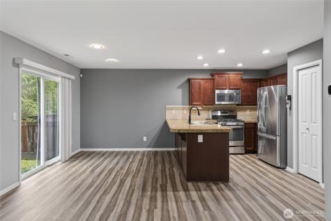 4224 E T Street Tacoma WA 98404