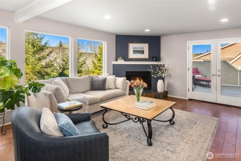 9630 35TH Clyde Hill WA 98004