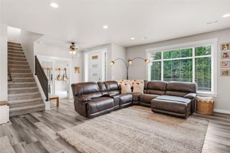 26415 W Sunday Lake Road Stanwood WA 98292