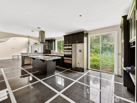 19323 22nd Avenue SE Bothell WA 98012