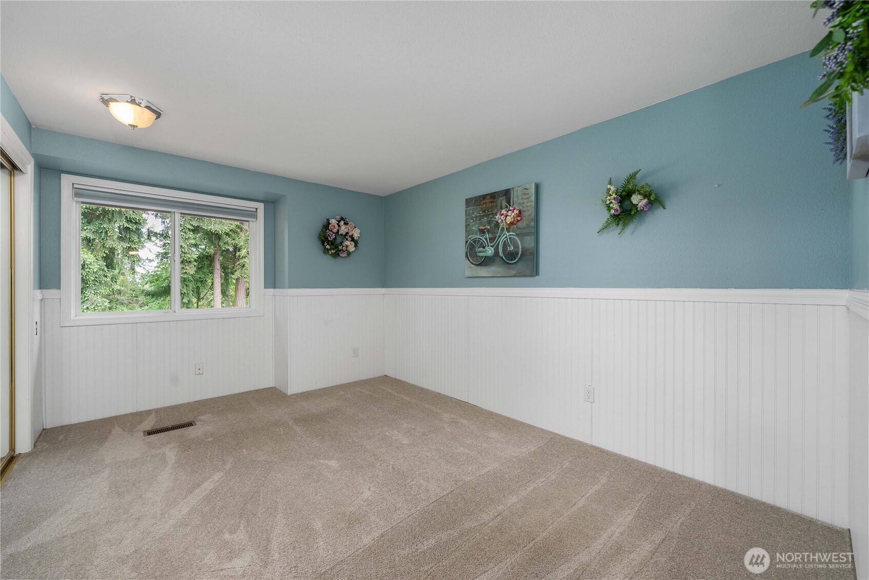1719 126th Avenue E Puyallup WA 98372