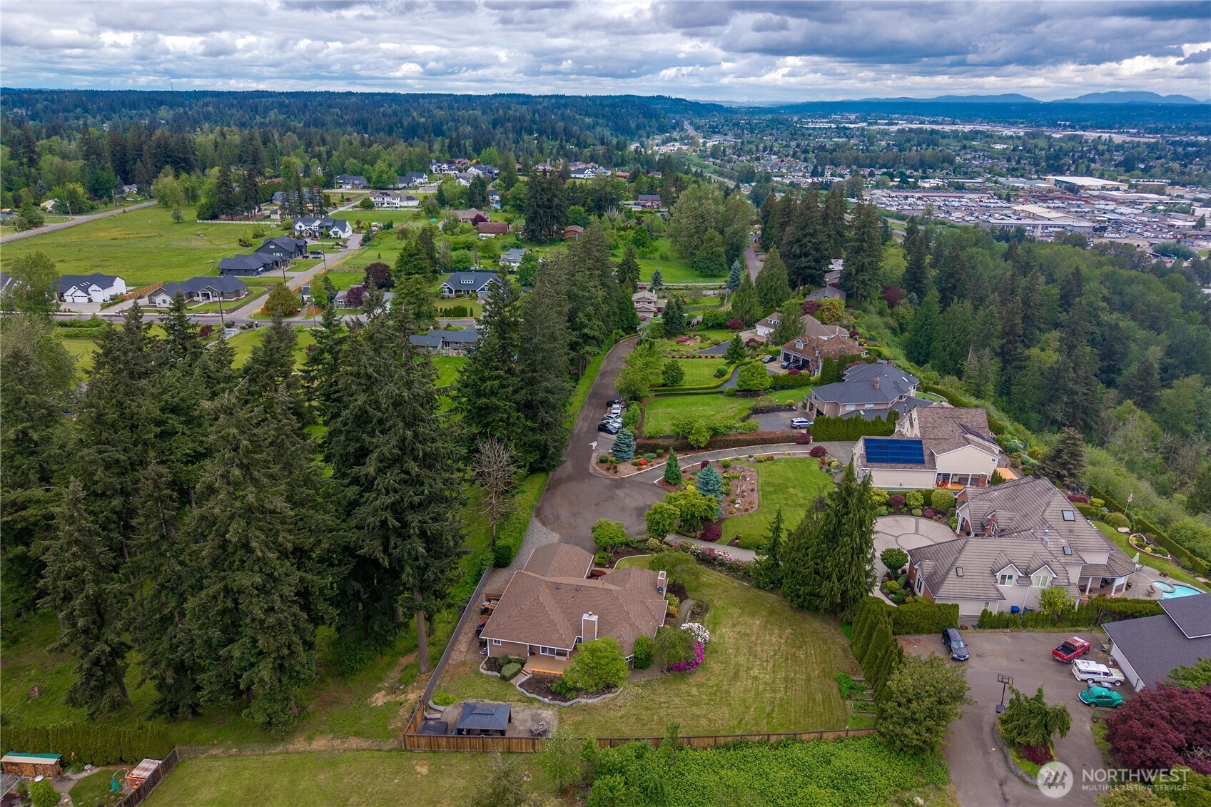 1719 126th Avenue E Puyallup WA 98372