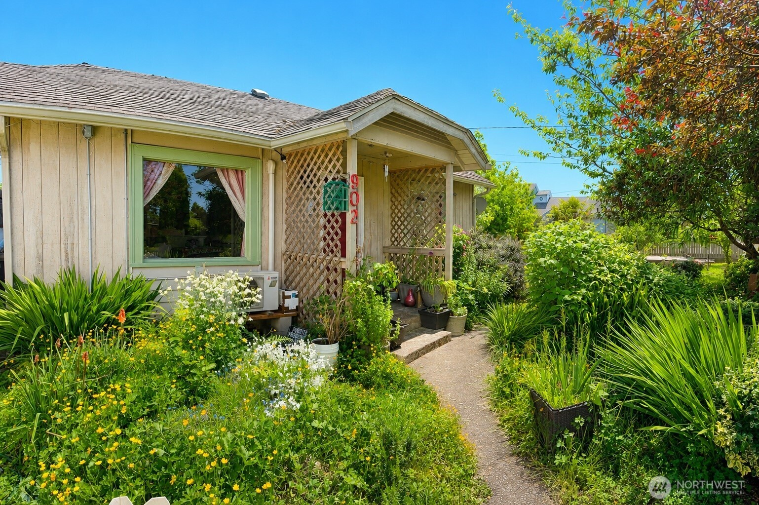 902 Harding Road Aberdeen WA 98520