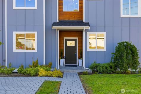 3058 44th Avenue NE Tacoma WA 98422