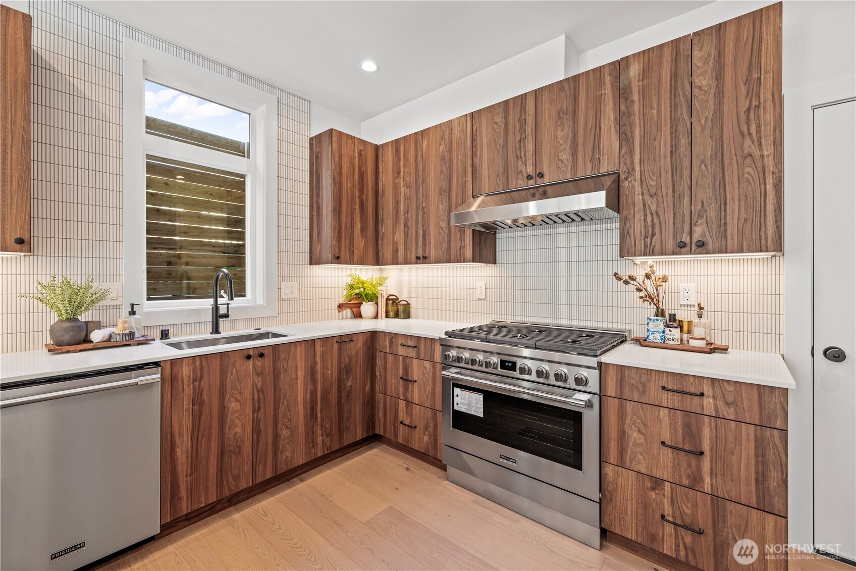 3020 NE 95th Seattle WA 98115