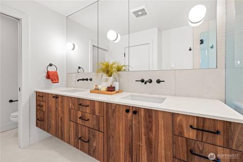 3020 NE 95th Seattle WA 98115