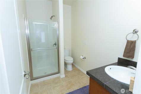 11816 240th Place Kent WA 98030