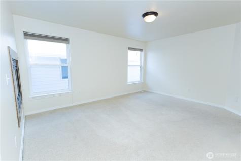 11816 240th Place Kent WA 98030
