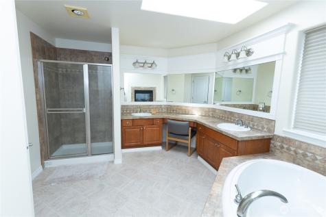 11816 240th Place Kent WA 98030