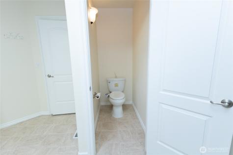 11816 240th Place Kent WA 98030