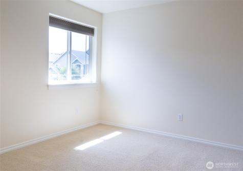 11816 240th Place Kent WA 98030