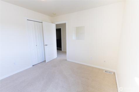 11816 240th Place Kent WA 98030