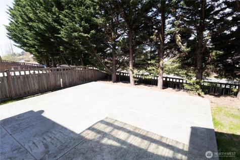 11816 240th Place Kent WA 98030