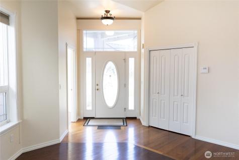 11816 240th Place Kent WA 98030