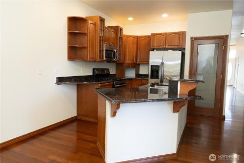 11816 240th Place Kent WA 98030