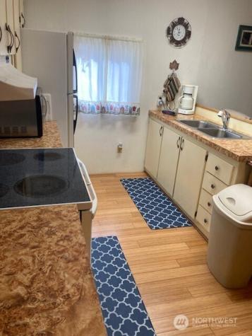 531 N Mountain View Drive Hoodsport WA 98548