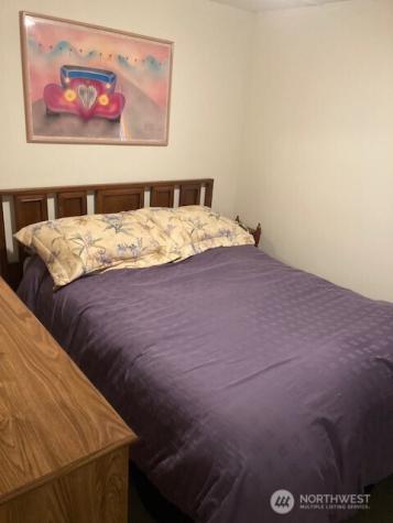 531 N Mountain View Drive Hoodsport WA 98548