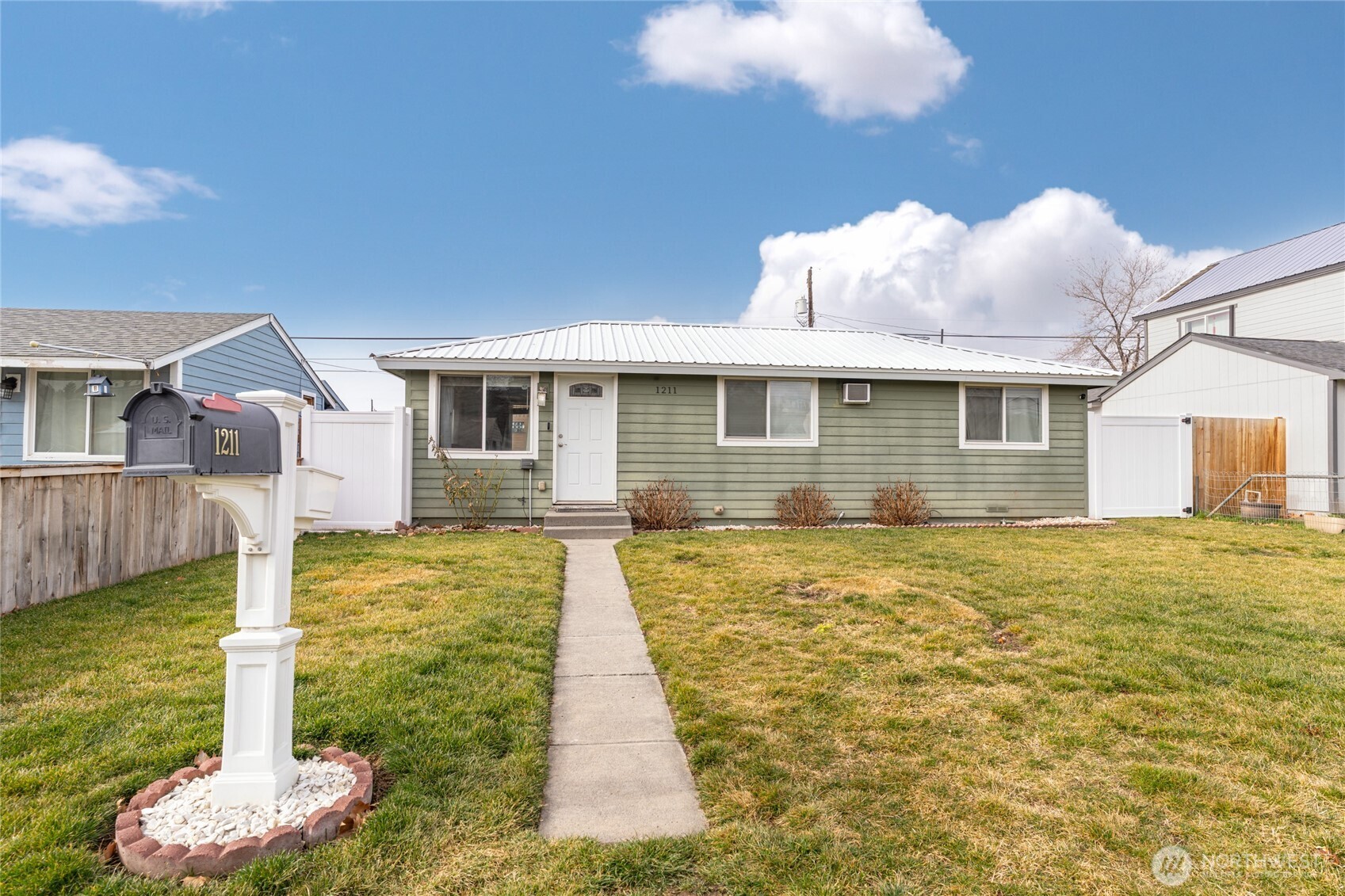 1211 Cottage Street SE Ephrata WA 98823