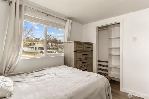 1211 Cottage Street SE Ephrata WA 98823