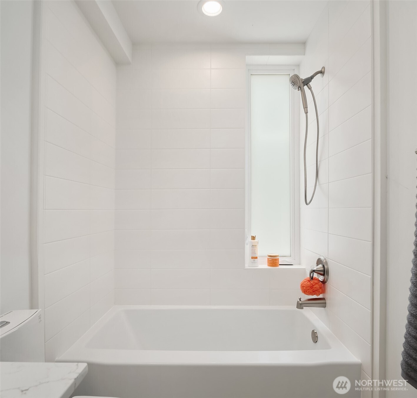 633 13th Avenue E Seattle WA 98102
