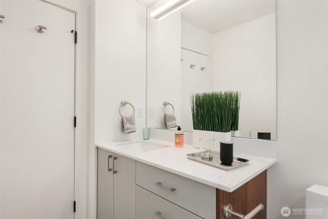 633 13th Avenue E Seattle WA 98102