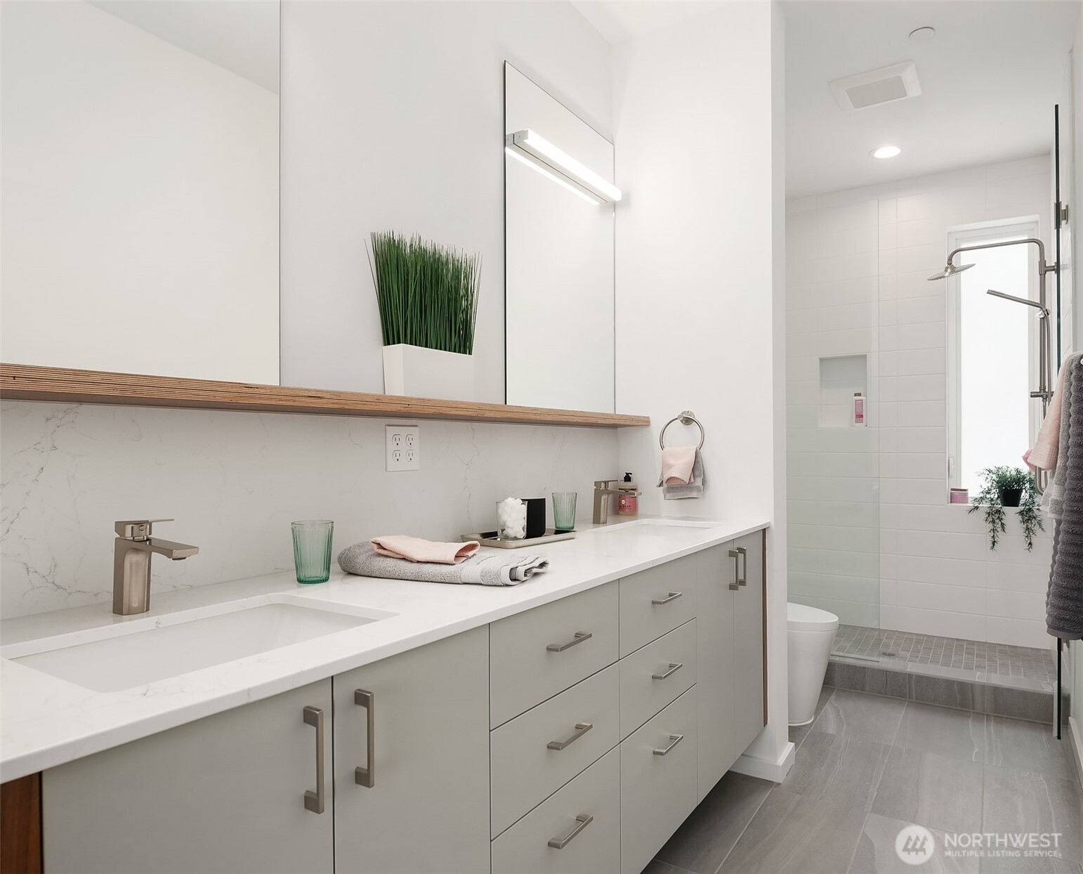 633 13th Avenue E Seattle WA 98102