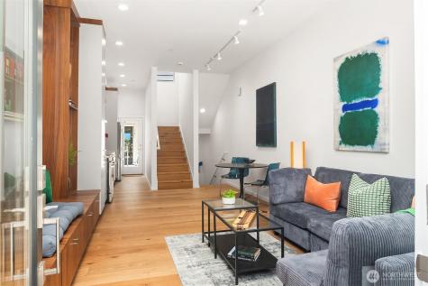 633 13th Avenue E Seattle WA 98102