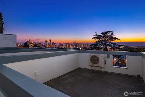 633 13th Avenue E Seattle WA 98102