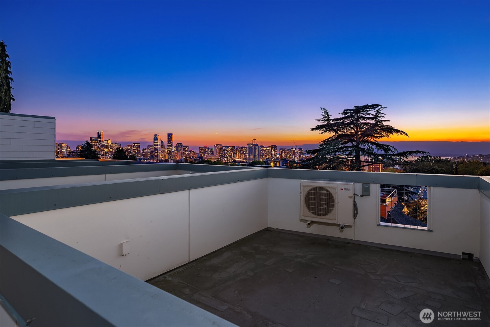 633 13th Avenue E Seattle WA 98102