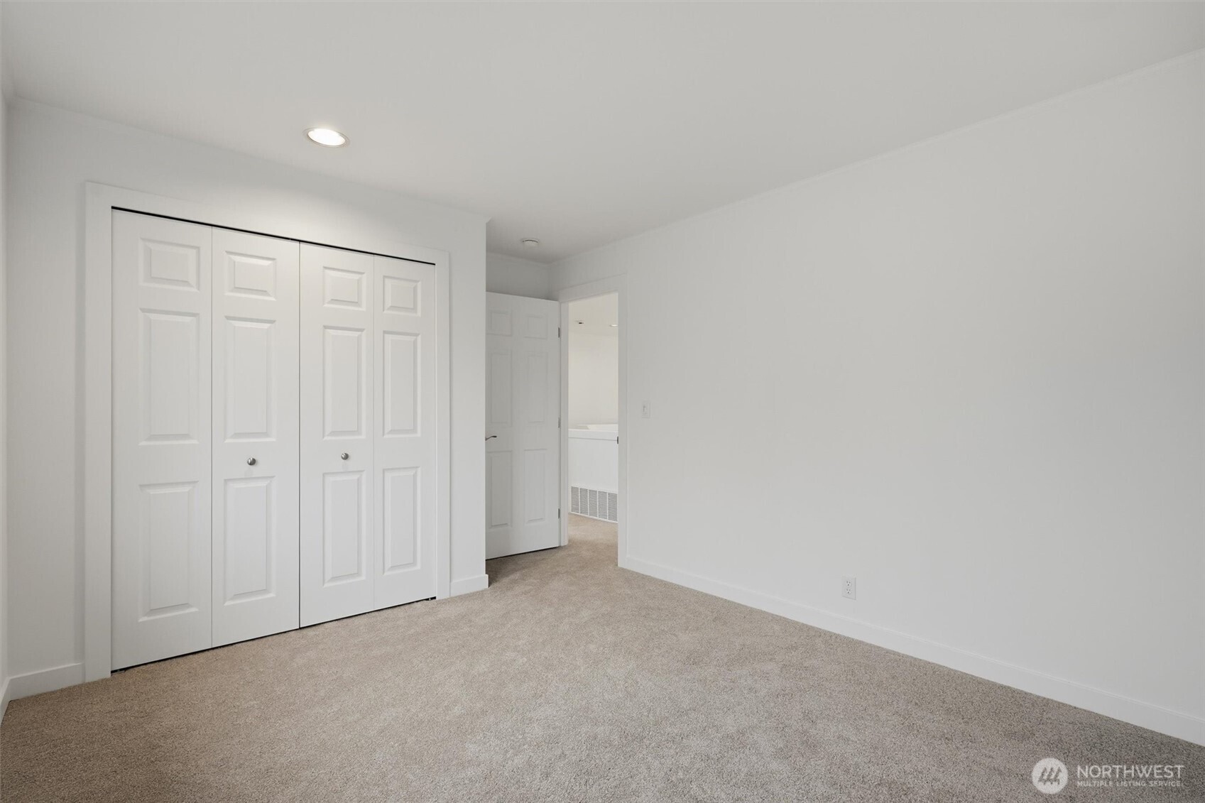 8703 NE 144th Court Kirkland WA 98034