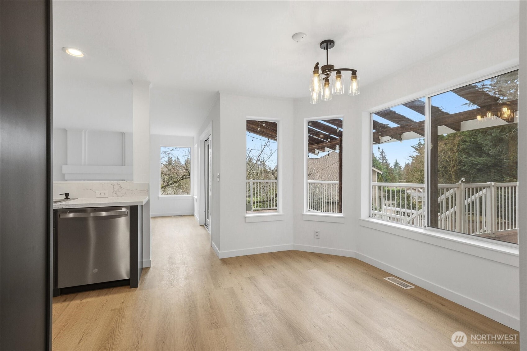8703 NE 144th Court Kirkland WA 98034
