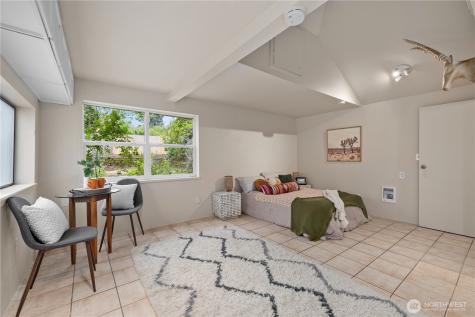 11253 35th Avenue SW Seattle WA 98146