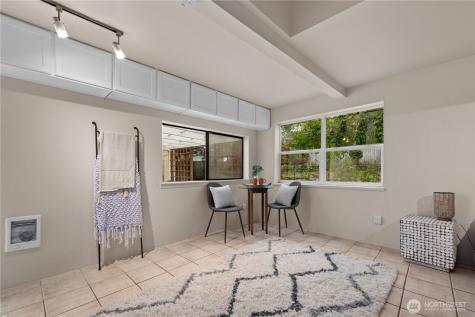 11253 35th Avenue SW Seattle WA 98146