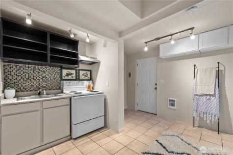 11253 35th Avenue SW Seattle WA 98146