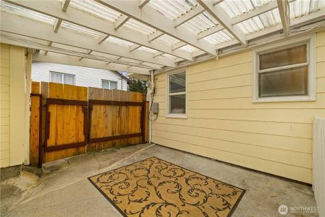 11253 35th Avenue SW Seattle WA 98146