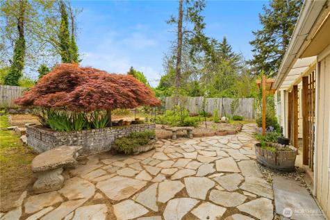 11253 35th Avenue SW Seattle WA 98146