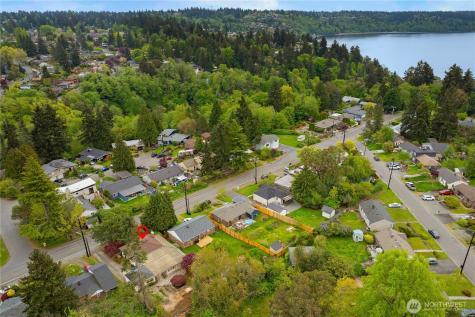 11253 35th Avenue SW Seattle WA 98146