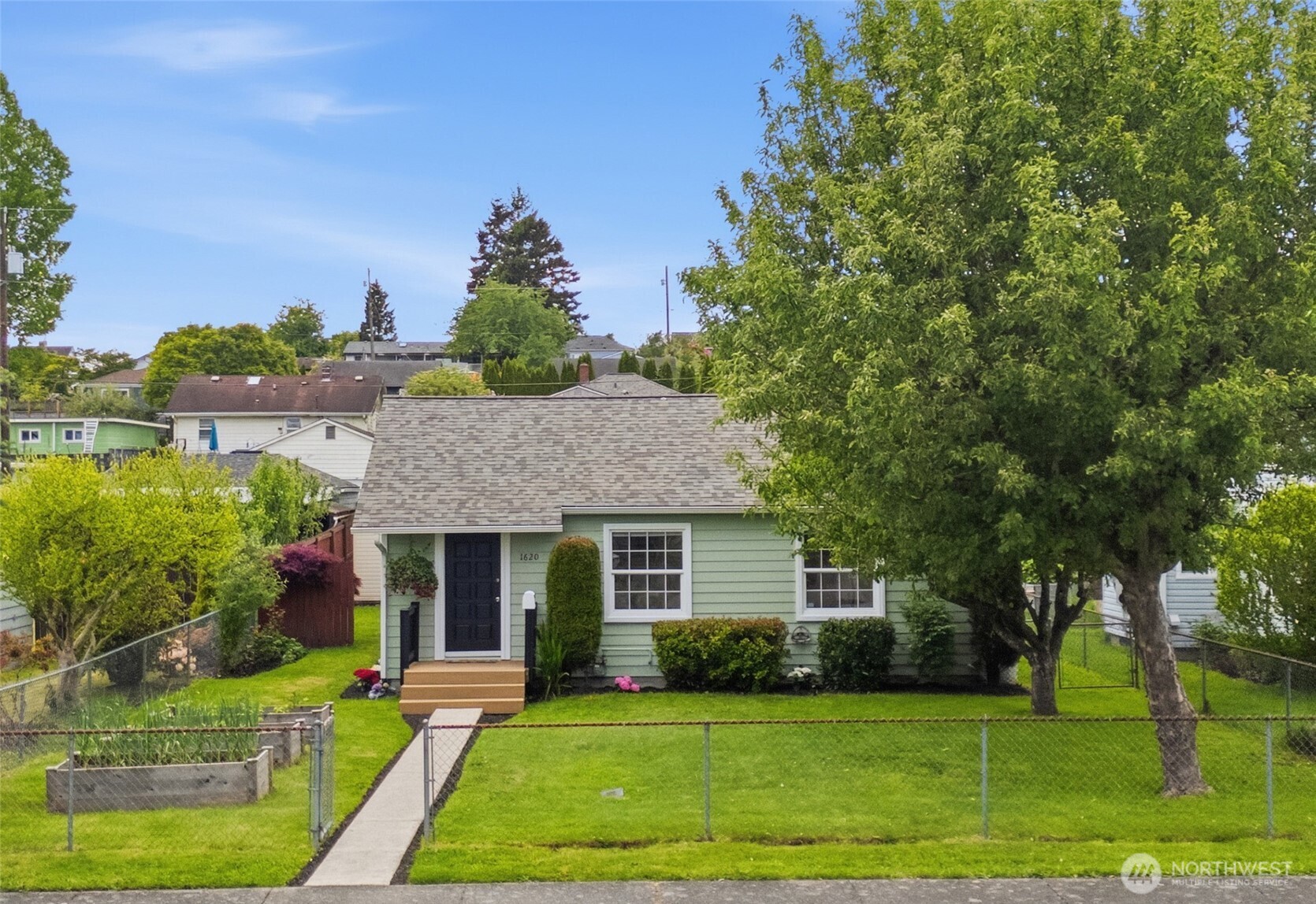 1620 Maple Street Everett WA 98201