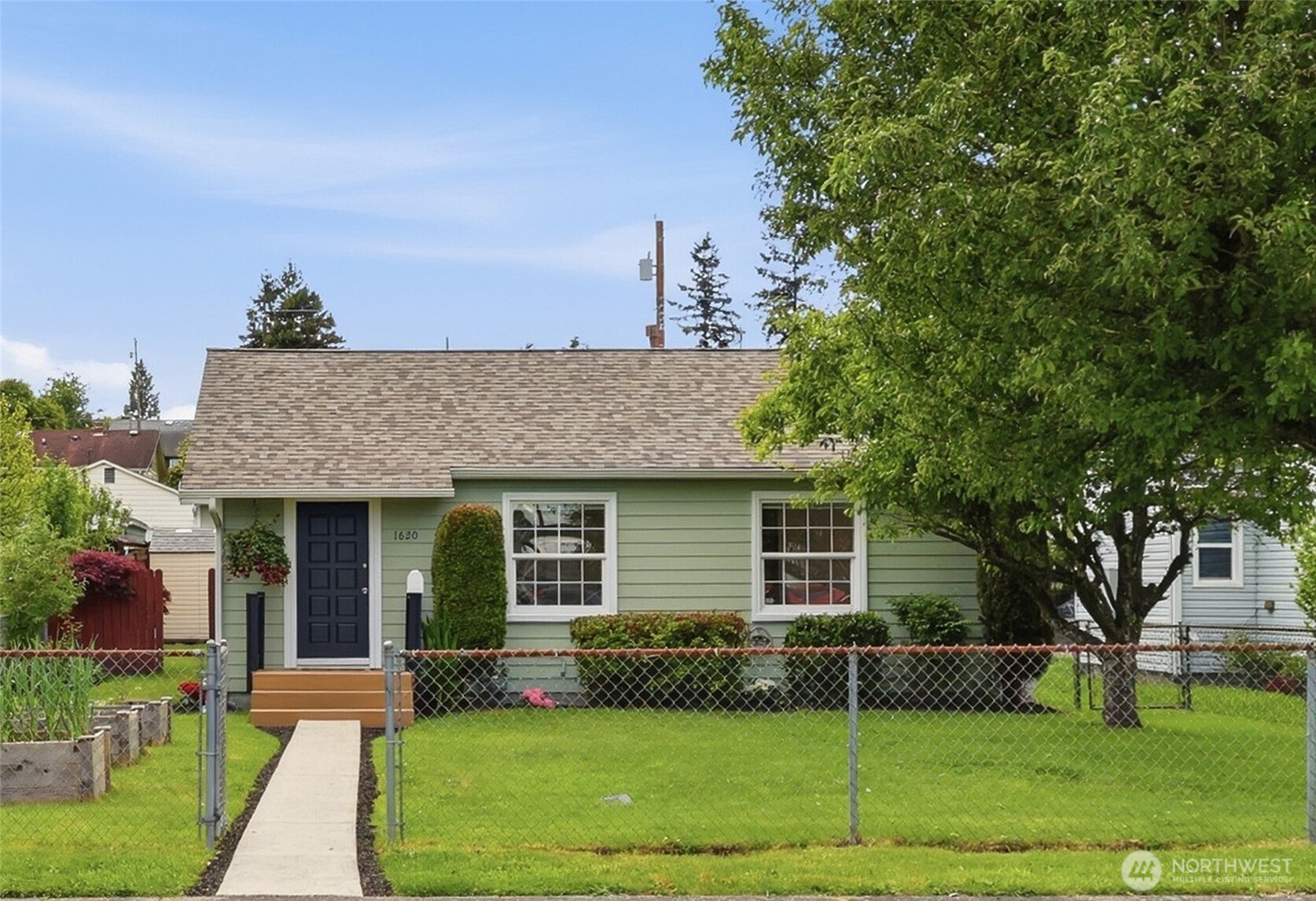 1620 Maple Street Everett WA 98201