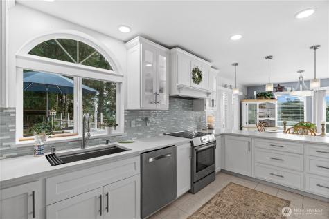 100 NE Alta Vista Drive Belfair WA 98528