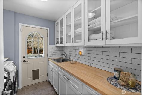 100 NE Alta Vista Drive Belfair WA 98528