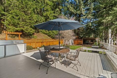 100 NE Alta Vista Drive Belfair WA 98528