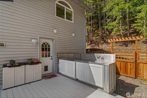 100 NE Alta Vista Drive Belfair WA 98528