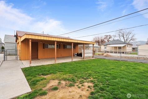 123 F Street NE Ephrata WA 98823