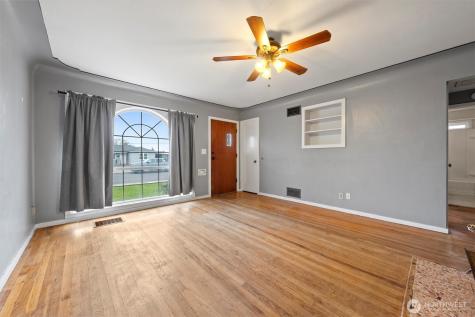 123 F Street NE Ephrata WA 98823