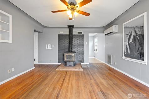 123 F Street NE Ephrata WA 98823