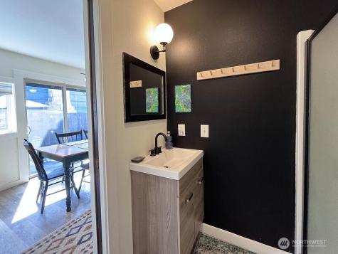 238 Castle Avenue Winthrop WA 98862