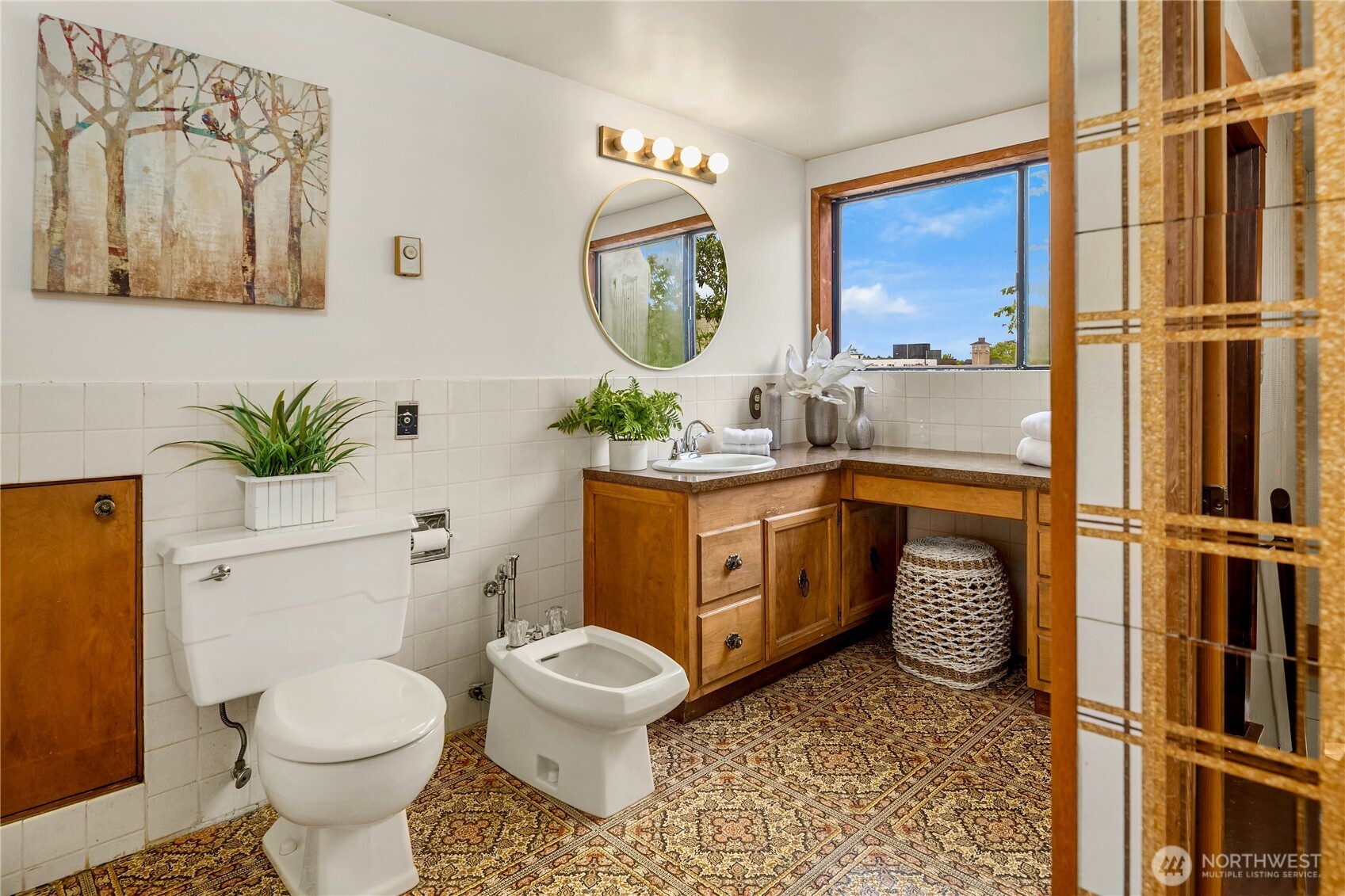 1716 N 43rd Street Seattle WA 98103