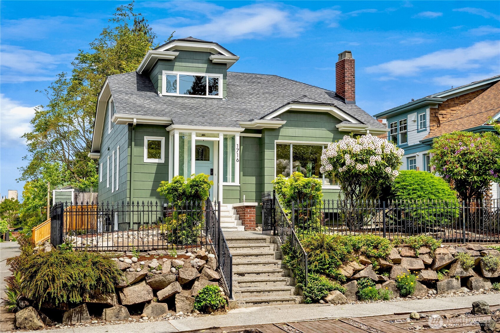 1716 N 43rd Street Seattle WA 98103