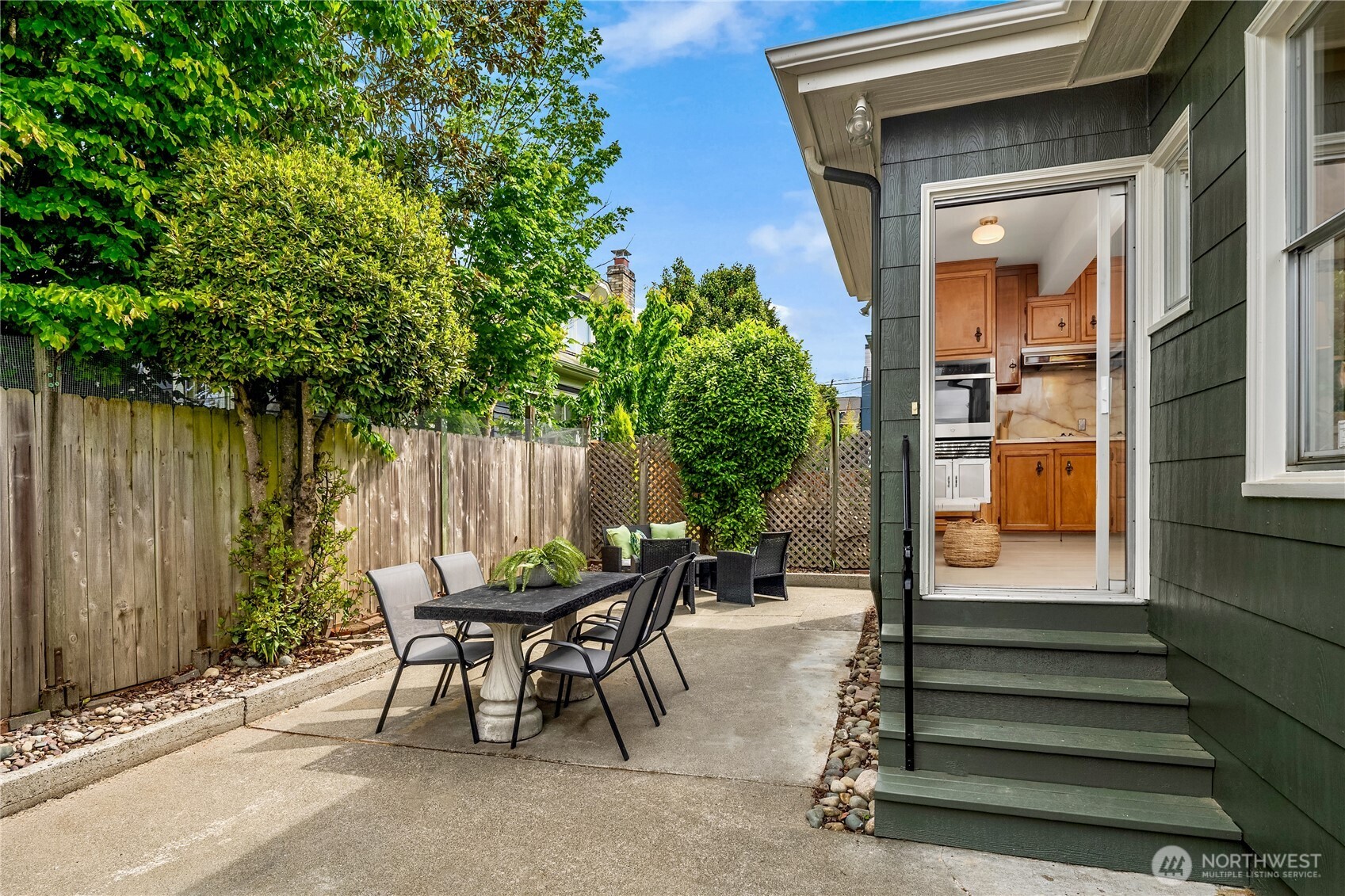 1716 N 43rd Street Seattle WA 98103